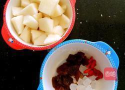 虫草雪梨银耳羹的做法图解2