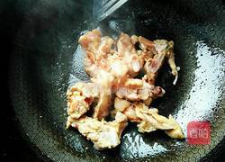红焖鸡叉骨的做法图解4