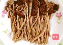 茶树菇炖鸭掌的做法图解1