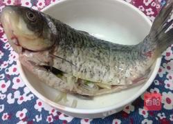 萝卜丝鲫鱼汤的做法图解3