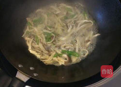 青椒鸡菇的做法图解7