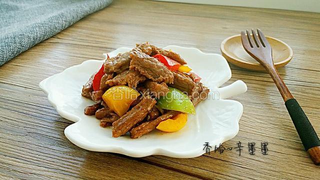 彩椒炒牛肉