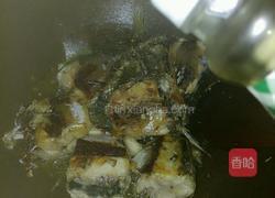 烧冻鱼的做法图解9