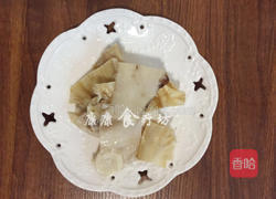 乌鸡红枣鳕鱼胶汤的做法图解2