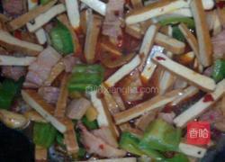 豆干炒腊肉的做法图解7