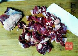 酒香焖牛腩的做法图解1