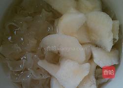 银耳雪梨羹的做法图解5