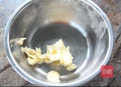 超萌气零食～小蘑菇饼干的做法图解1