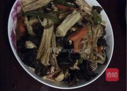 炒木耳腐竹黄花菜的做法图解8