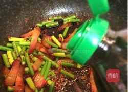 蒜苔木耳炒咸肉的做法图解5