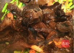 蒜苔木耳炒咸肉的做法图解7