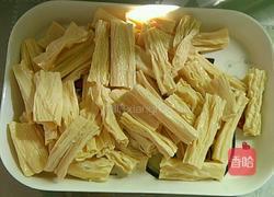 腐竹肉片的做法图解2