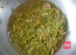 清炒水萝卜的做法图解2