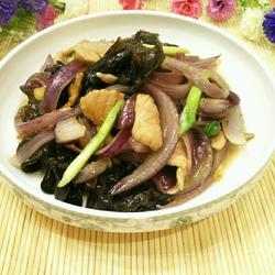 木耳洋葱炒肉的做法[图]