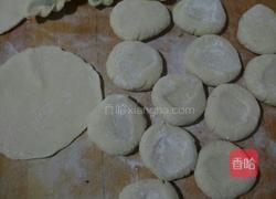 家常韭菜盒的做法图解6