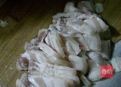 五花肉炒大白菜的做法图解1