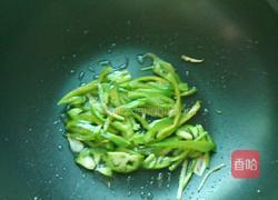 青椒炒洋葱的做法图解5