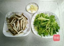 芹菜炒香干的做法图解1