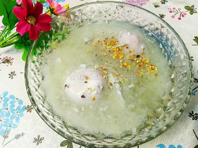 寒冷的冬季里，来一碗花香扑鼻的桂花酒酿水潽蛋暖暖身子吧。
