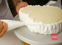 家庭心形蛋糕抹面的做法图解5