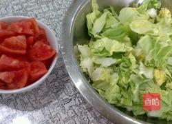 西红柿炒卷心菜的做法图解2