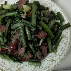 菜苔炒腊肉的做法[图]