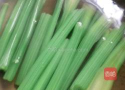 芹菜蒸饺的做法图解5