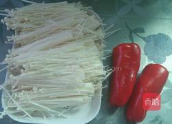 金针菇炒肉丝的做法图解1