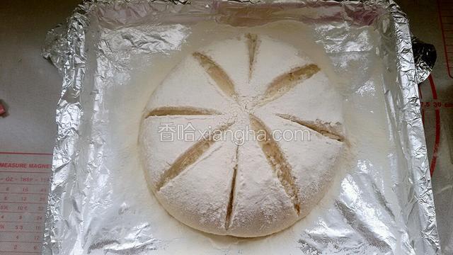 用刀划开八个口，自然列开了