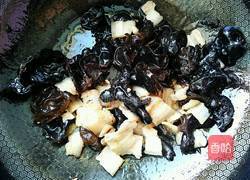 木耳炒肉的做法图解10
