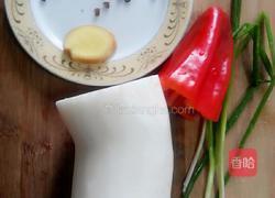 凉拌萝卜丝的做法图解1