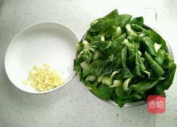 猪油炒小白菜的做法图解1