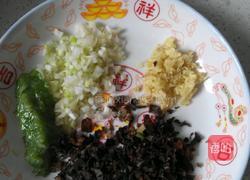 韭菜鸡蛋肉饺子的做法图解1