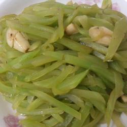 蚝油炒莴笋的做法[图]