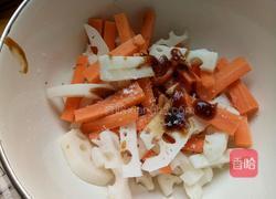 粉蒸胡萝卜藕的做法图解4