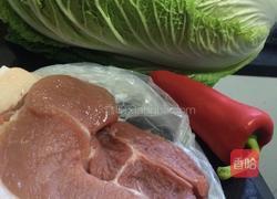 白菜杆炒肉的做法图解1