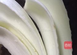 白菜杆炒肉的做法图解2