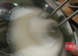 戚风蛋糕的做法图解4