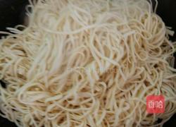 五花肉豆角焖面的做法图解4