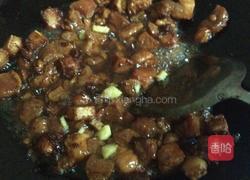 洋葱炒回锅肉的做法图解3