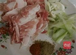 孜然肉片的做法图解1