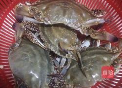 葱爆花蟹的做法图解1