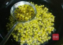 蛋黄焗玉米的做法图解6