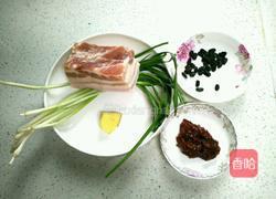 生爆盐煎肉的做法图解1