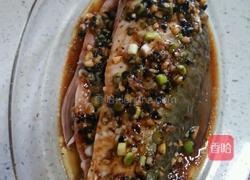 蒜蓉豆豉蒸鲮鱼的做法图解3