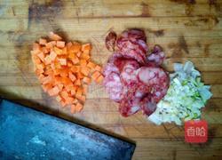 腊肠炒饭的做法图解1