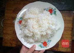 腊肠炒饭的做法图解2