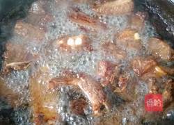 孜然蒜香排骨的做法图解2