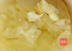 雪梨百合银甜汤的做法图解4