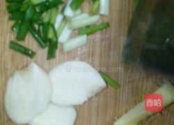 糖醋藕片的做法图解1